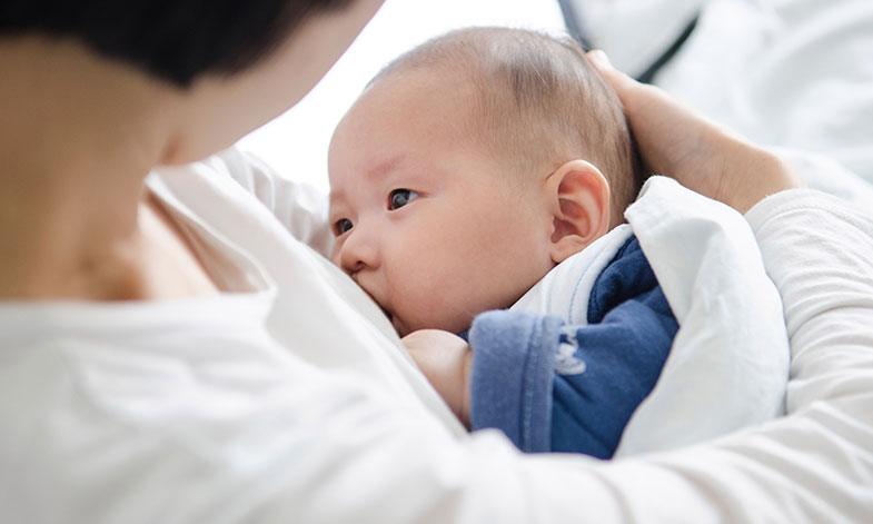 Medela Biustonosz Ciążowy i do Karmienia S biały